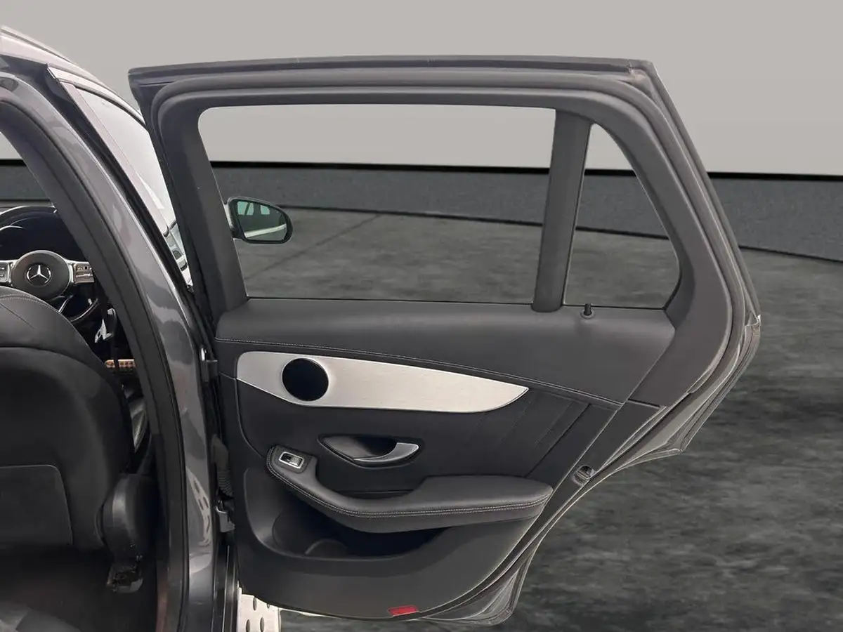 2022-mercedes-benz-glc-class-20d-glc220d-amg-line-premium-195ps-station-wagon-5d-1950cc-4matic-plus-big-21