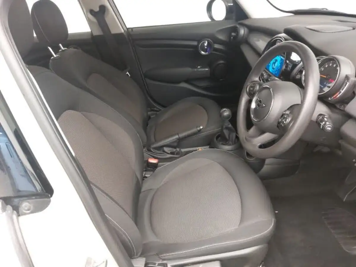 2019-mini-cooper-15-cooper-classic-hatchback-5d-big-5