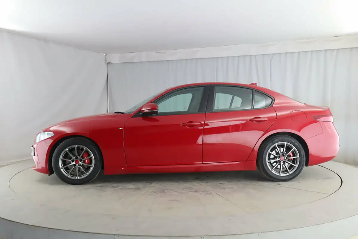 2018-alfa-romeo-giulia-22td-super-177bhp-big-4