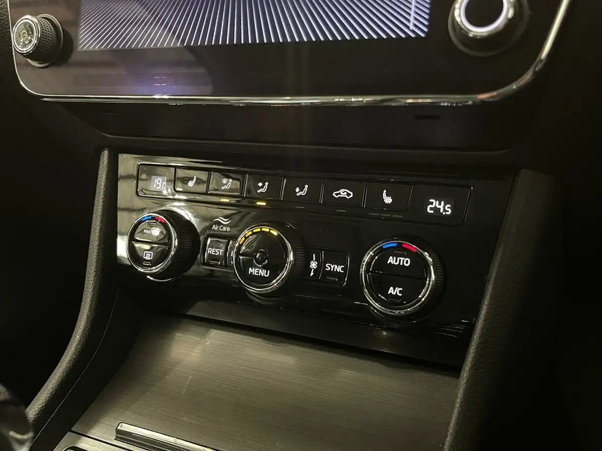 2021-skoda-superb-15-tsi-se-l-estate-dsg-big-19