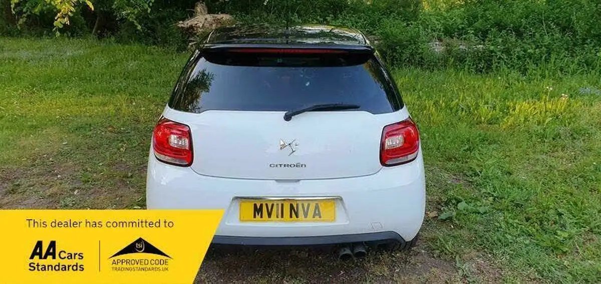 2011-citroen-ds3-16-dsport-150ps-big-10