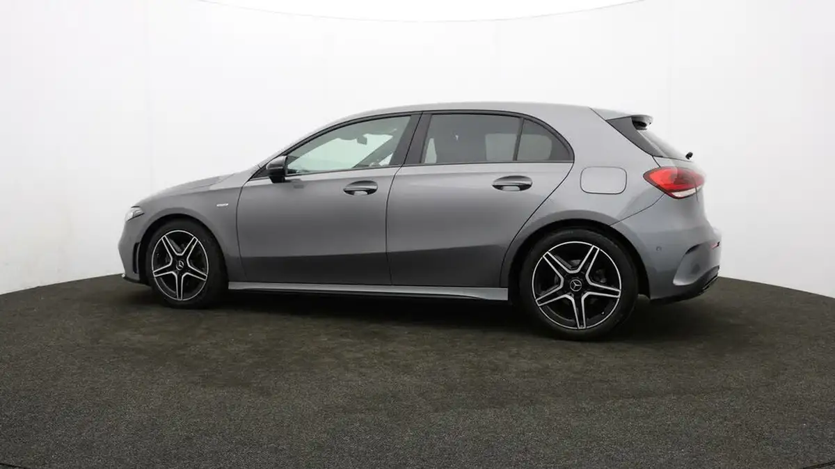 2022-mercedes-benz-a-class-13-a180-amg-line-executive-edition-hatchback-5d-7g-dct-big-71