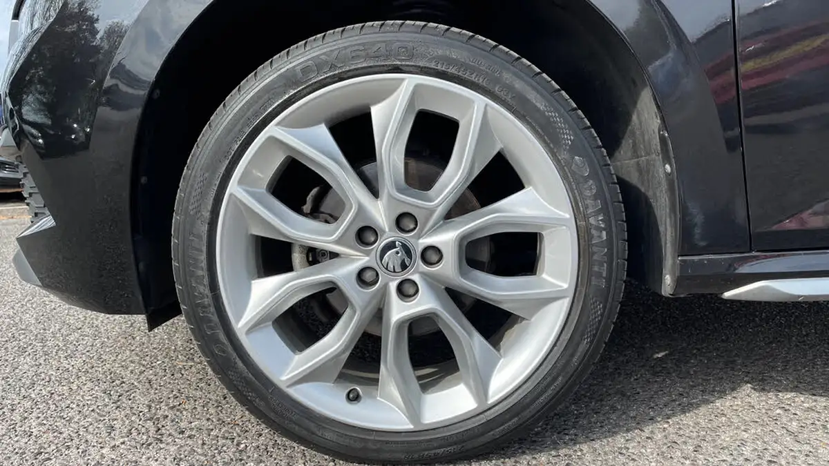 2021-skoda-kamiq-10-tsi-se-l-109ps-big-16