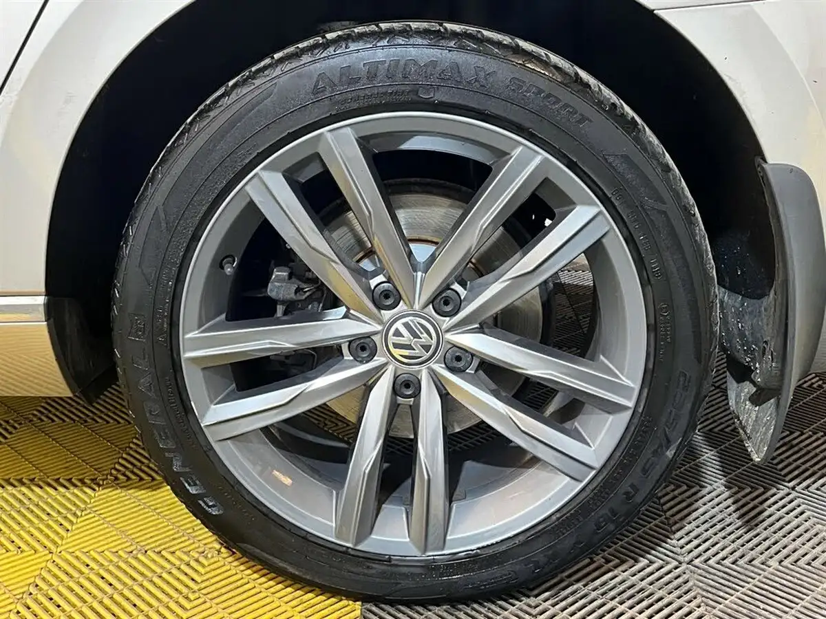 2016-volkswagen-passat-20tdi-gt-190ps-estate-5d-dsg-big-29