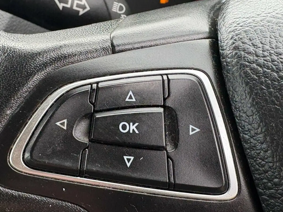 2016-ford-grand-c-max-15tdci-zetec-powershift-big-22