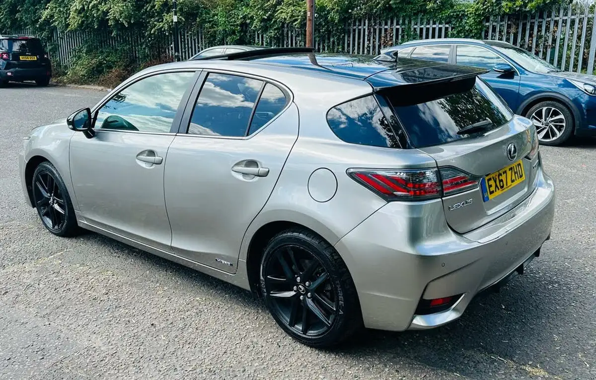 2017-lexus-ct-200h-18-sport-99bhp-big-40
