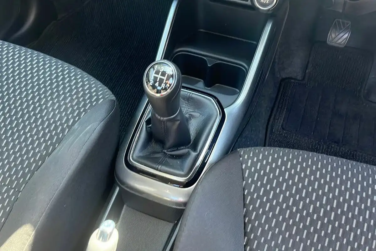 2022-suzuki-ignis-12-dualjet-sz5-big-37