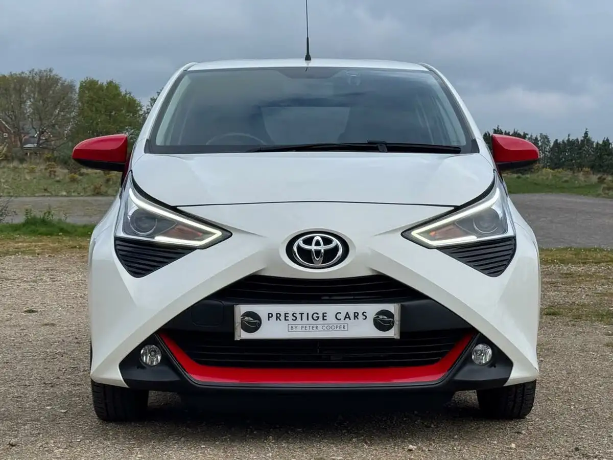 2019-toyota-aygo-10-vvt-i-x-trend-big-1