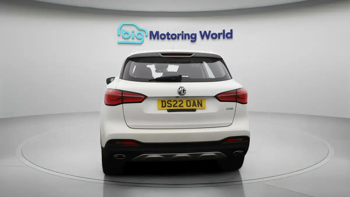 2022-mg-hs-15t-gdi-exclusive-162ps-dct-big-6