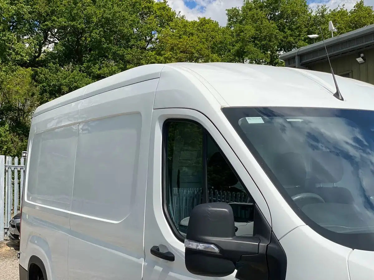 2023-maxus-deliver-9-big-24