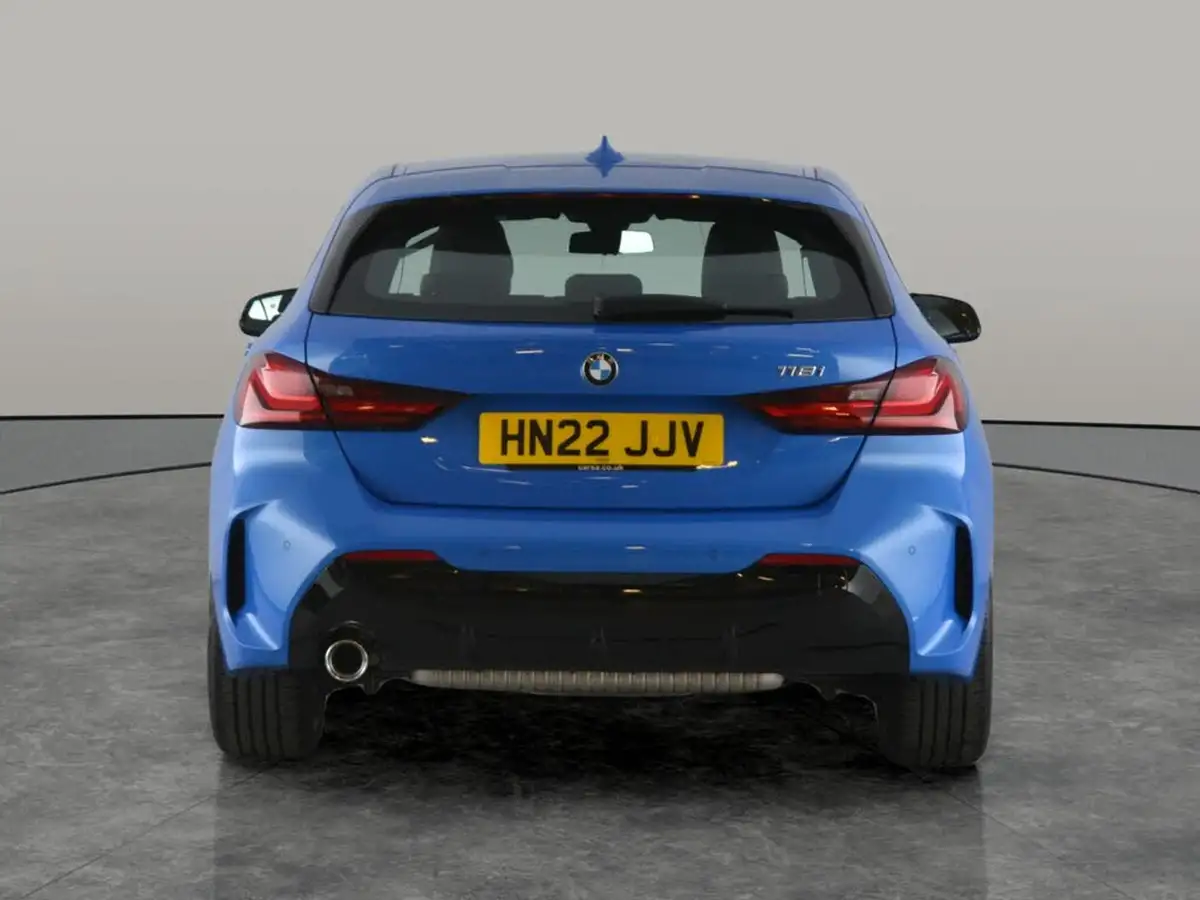 2022-bmw-1-series-15-118i-m-sport-lcp-dct-big-10