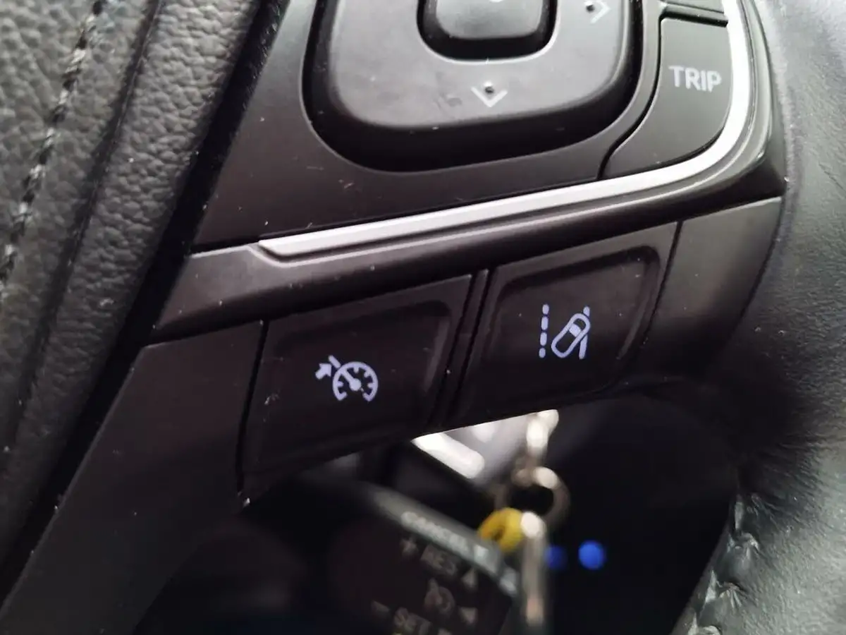 2015-toyota-avensis-16d-4d-business-edition-touring-sports-5d-big-22