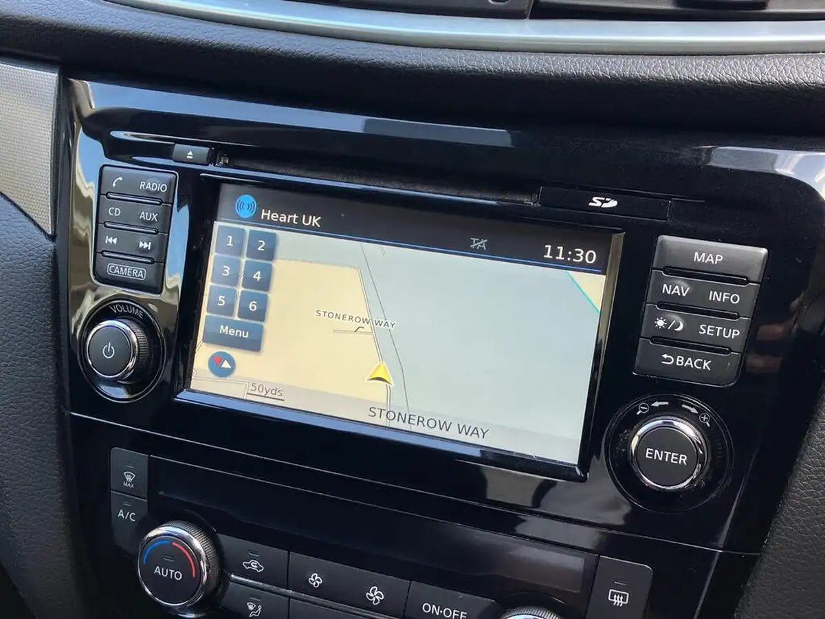 2018-nissan-qashqai-12-dig-t-n-connecta-big-12