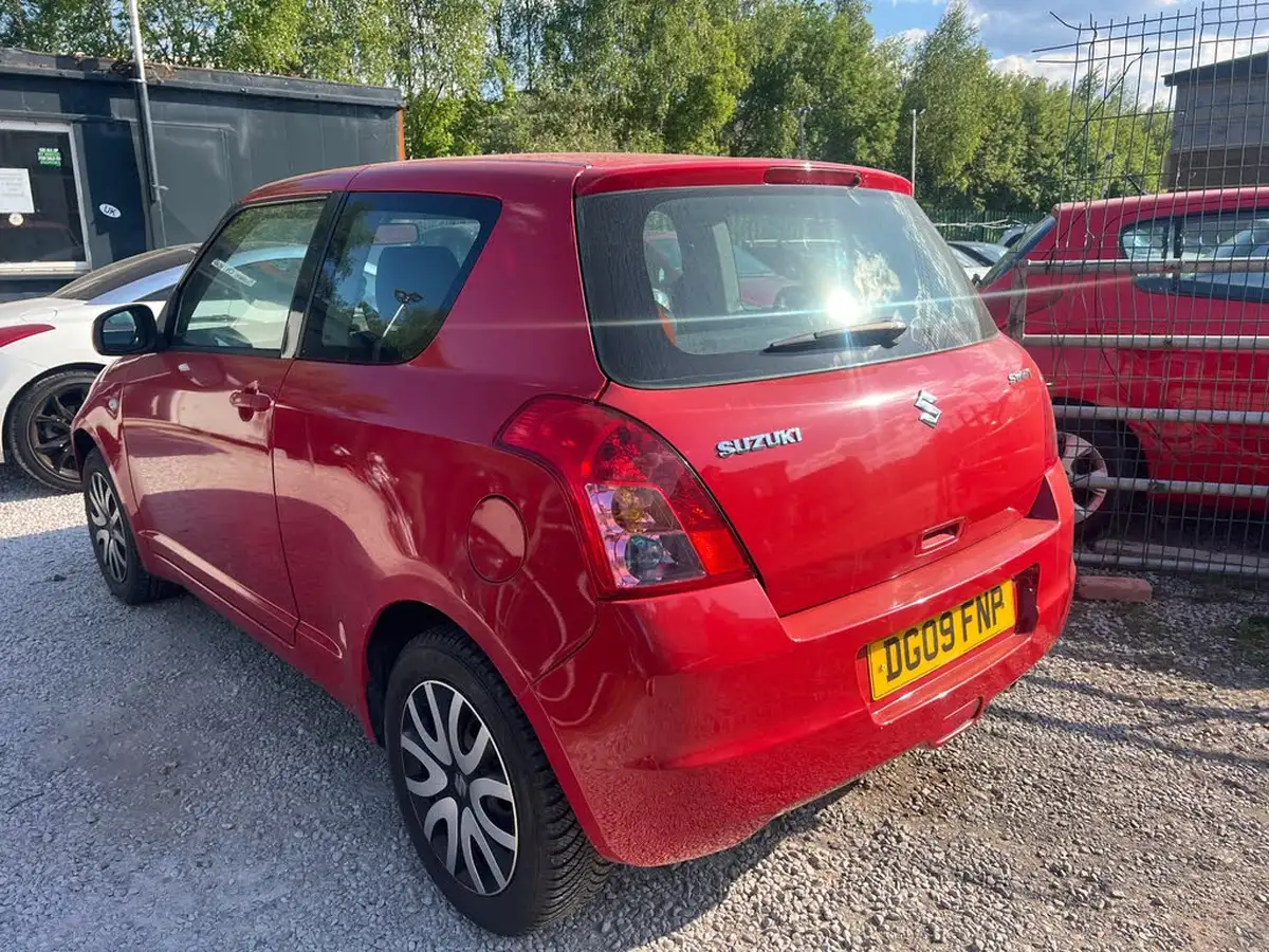 2009-suzuki-swift-13-gl-3d-big-2