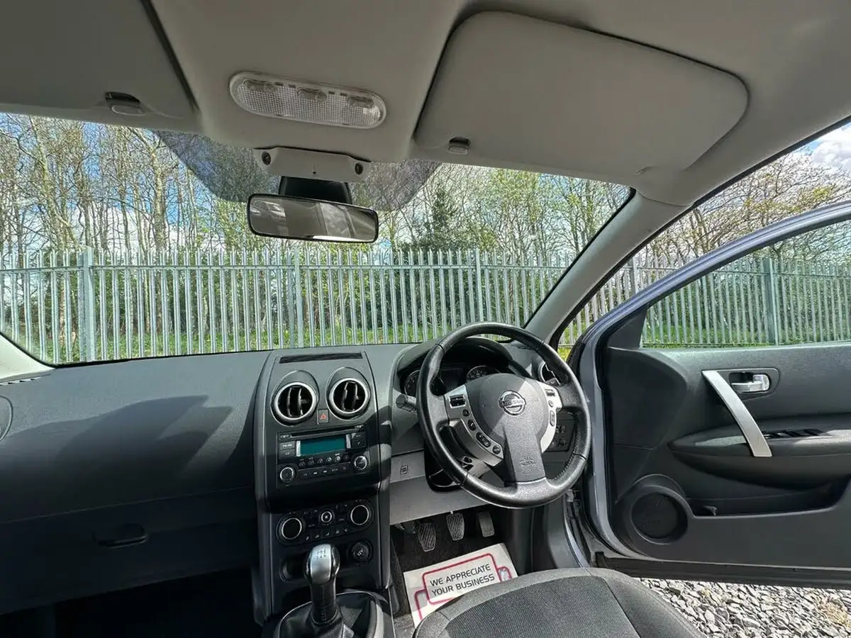 2011-nissan-qashqai-16-acenta-big-15