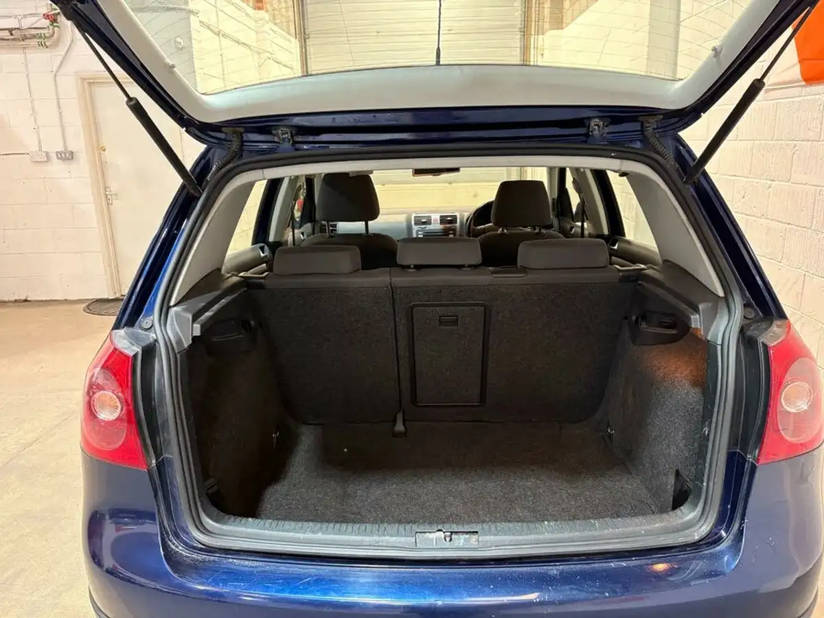 2008-volkswagen-golf-14-match-123bhp-big-17