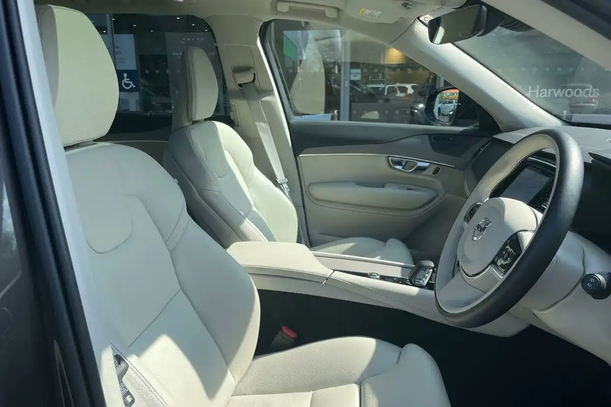 2024-volvo-xc90-20-t8-plus-big-26
