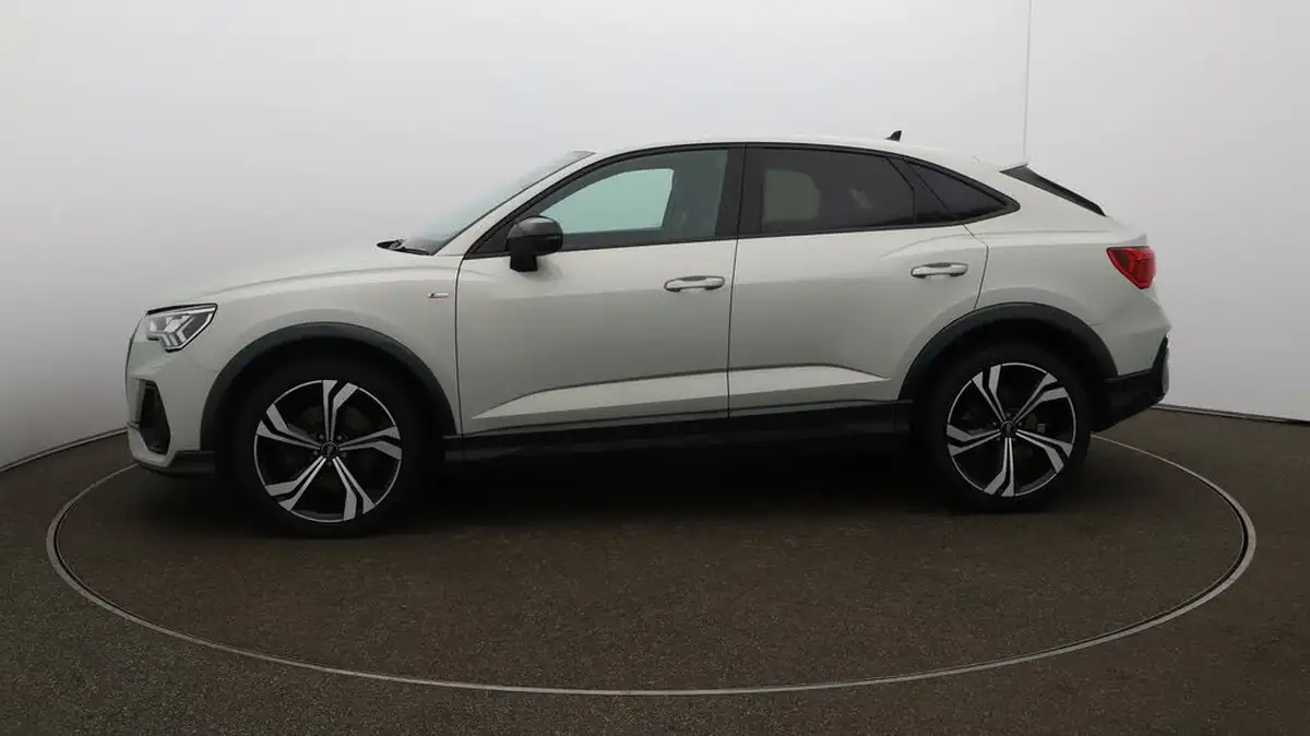 2020-audi-q3-20-45-tfsi-edition-1-sportback-big-4