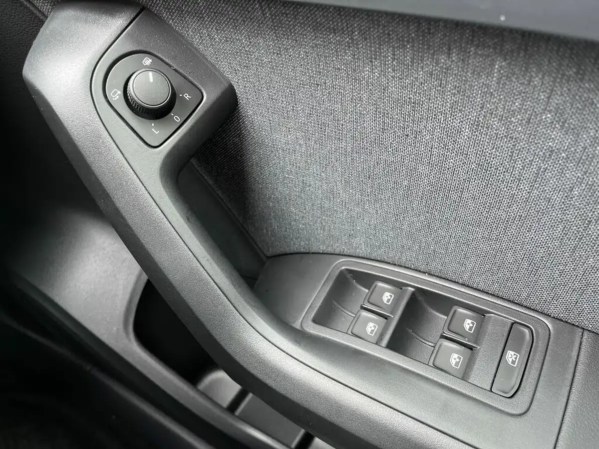 2025-seat-ateca-15-ecotsi-se-technology-dsg-big-32