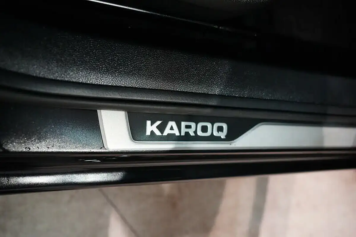 2022-skoda-karoq-15-tsi-sportline-dsg-big-32