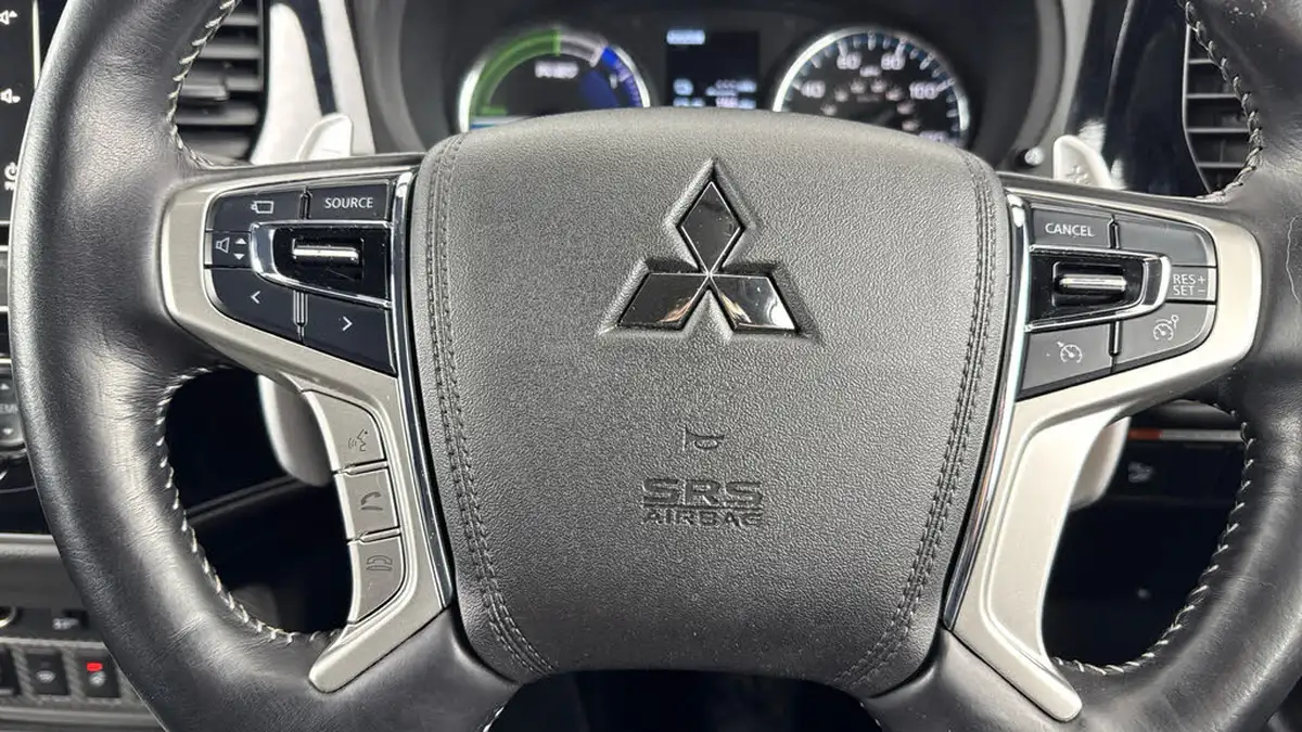 2019-mitsubishi-outlander-24-4h-phev-big-21
