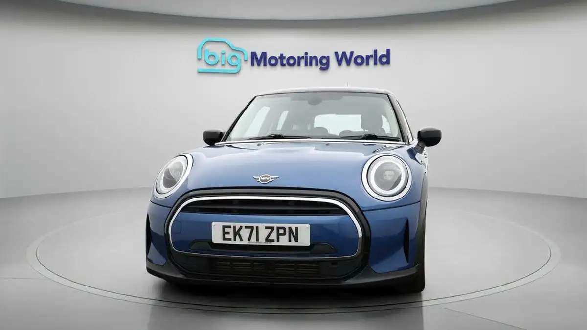 2021-mini-cooper-15-cooper-classic-hatchback-5d-auto-big-1