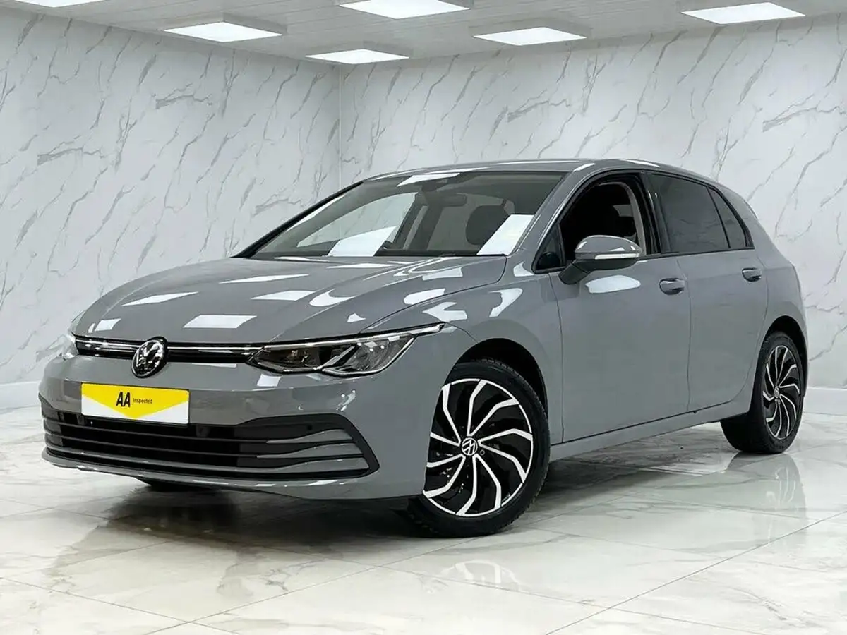 2024-volkswagen-golf-10-tsi-life-hatchback-big-4