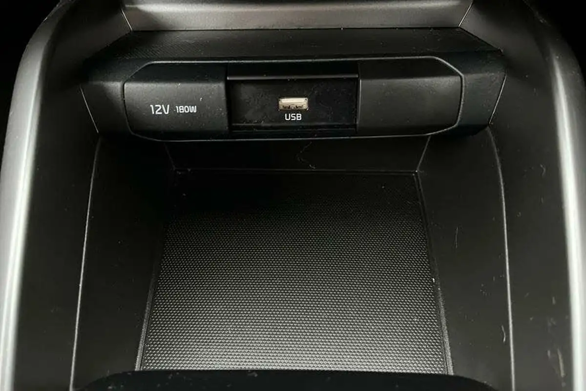 2024-kia-stonic-10-t-gdi-gt-line-s-98bhp-dct-big-32
