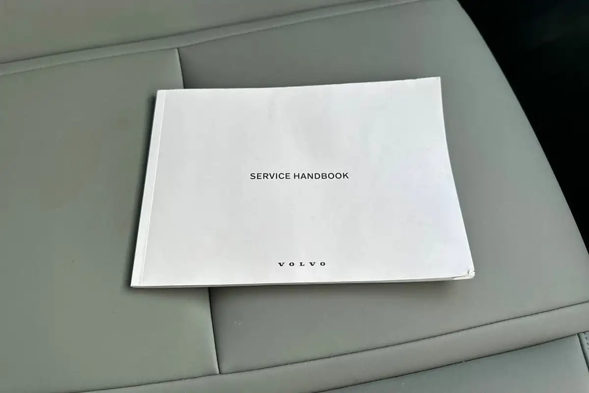 2024-volvo-ex30-e-single-motor-plus-extended-range-big-34