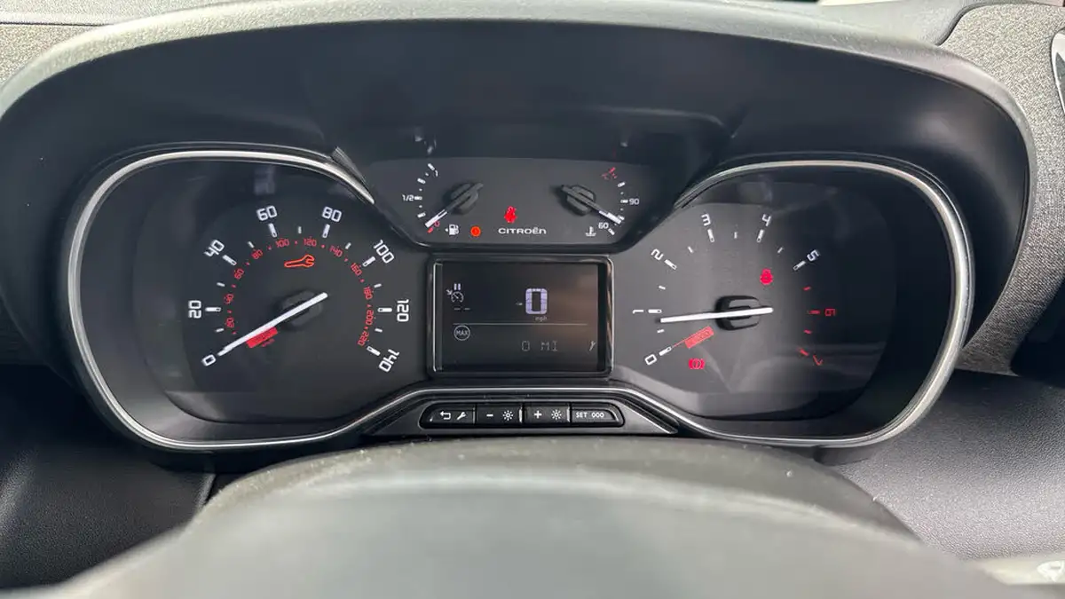 2024-citroen-c3-aircross-12-puretech-max-110ps-big-12