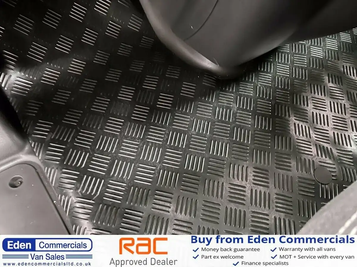 2023-renault-trafic-20dci-sl30-150-extra-eu6d-big-12