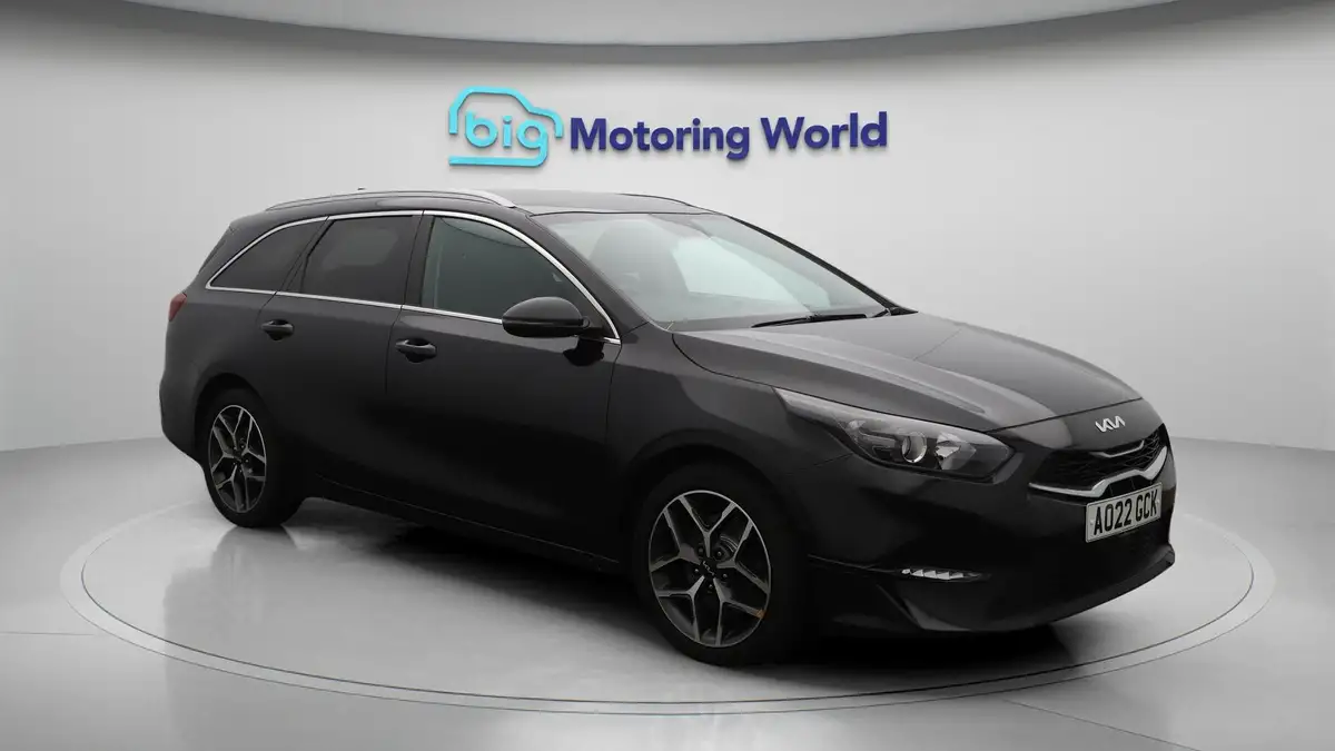 2022-kia-ceed-15-t-gdi-3-sportswagon-big-1