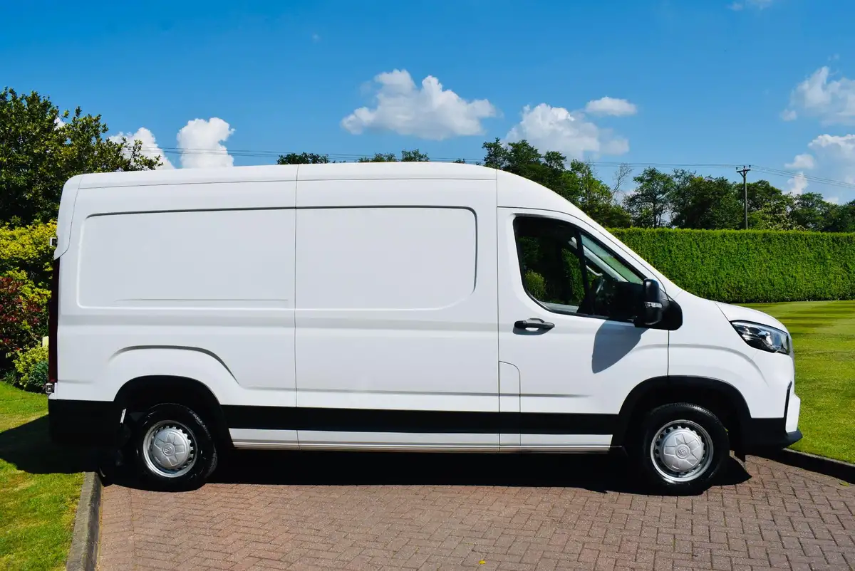2021-maxus-deliver-9-20tdi-l3h2-big-7