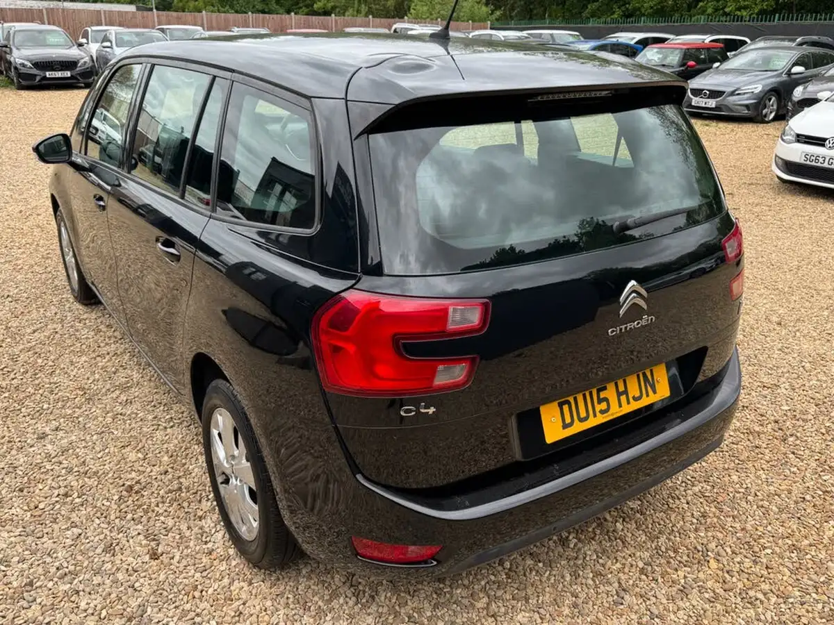2015-citroen-grand-c4-picasso-16e-hdi-vtr-115ps-big-14