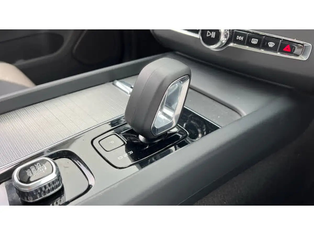 2024-volvo-xc60-20-b5-plus-big-13