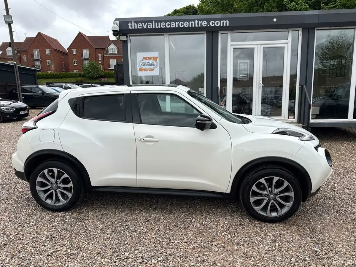 2014-nissan-juke-12-tekna-big-1