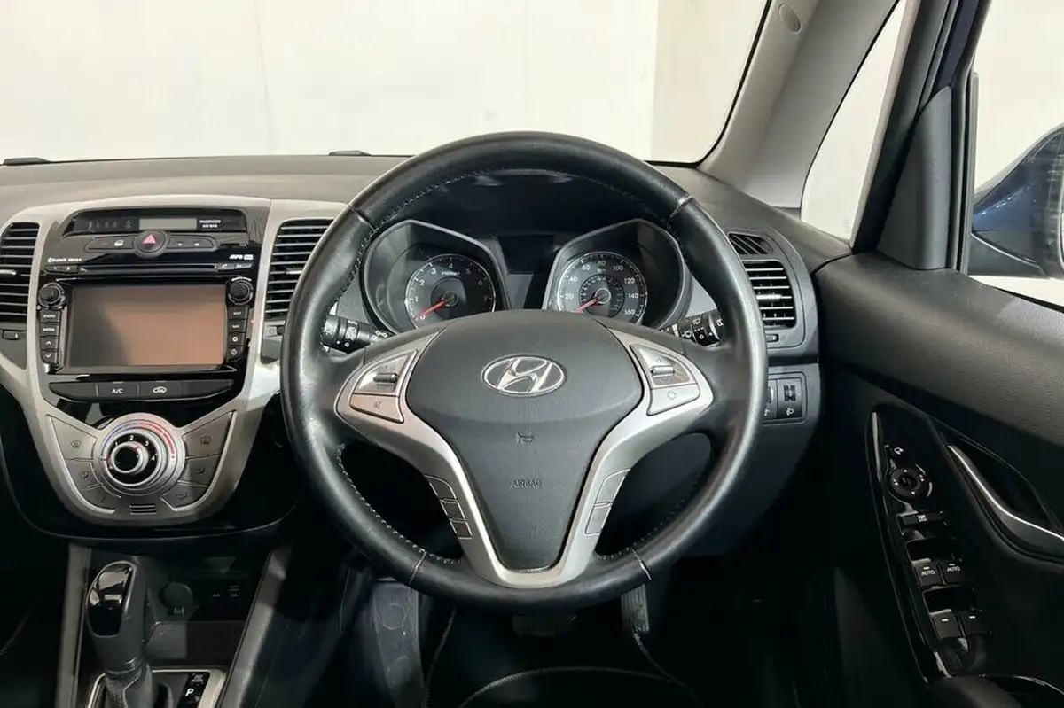 2018-hyundai-ix20-16-premium-nav-auto-big-14