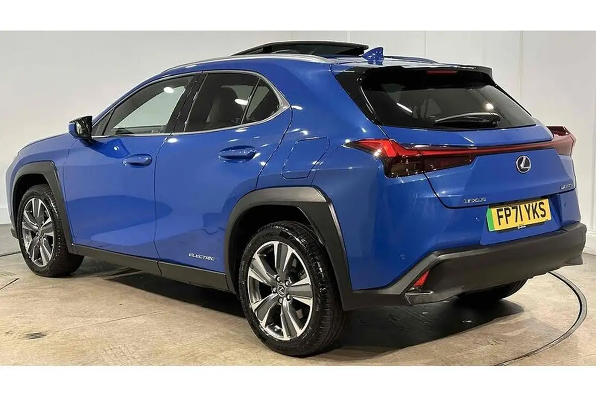 2021-lexus-ux-300e-e-ux-big-5