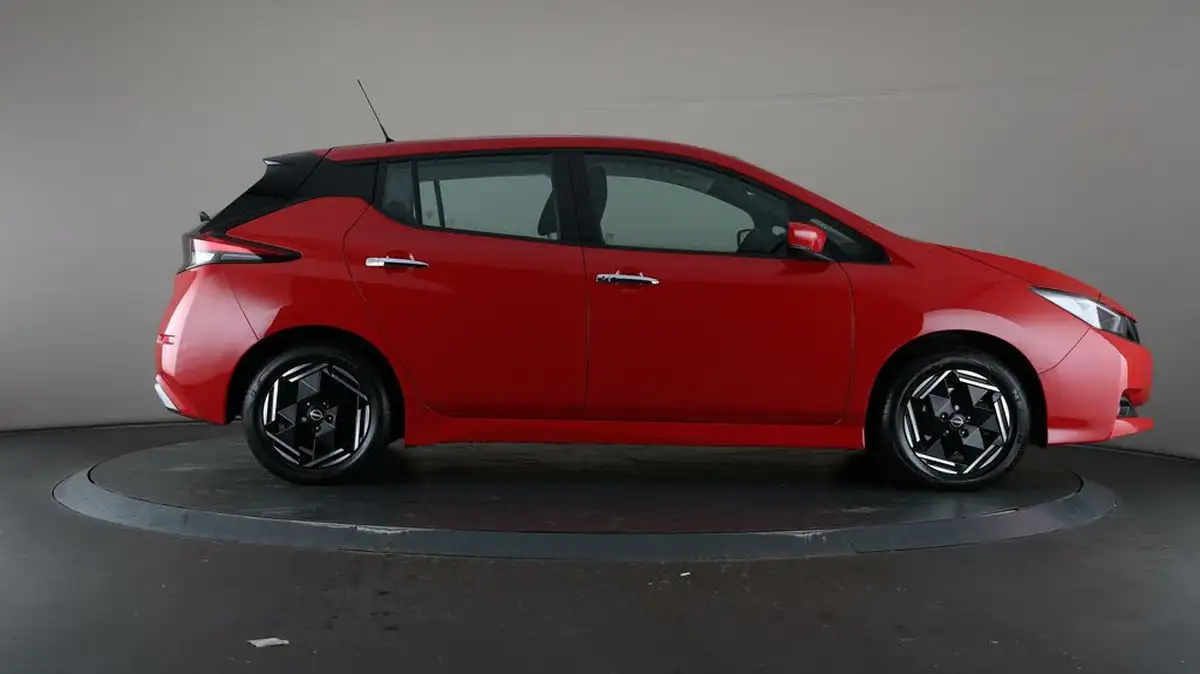 2022-nissan-leaf-e-acenta-39kwh-big-58