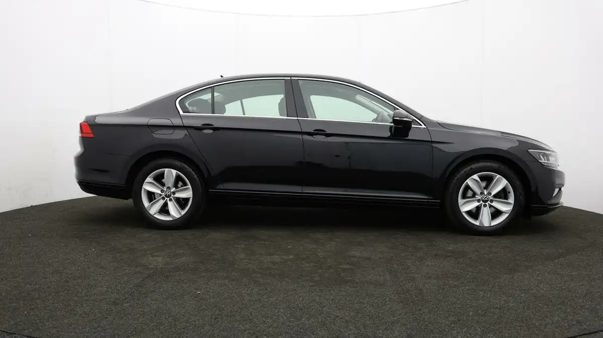 2021-volkswagen-passat-20tdi-se-nav-150ps-saloon-4d-dsg-big-38