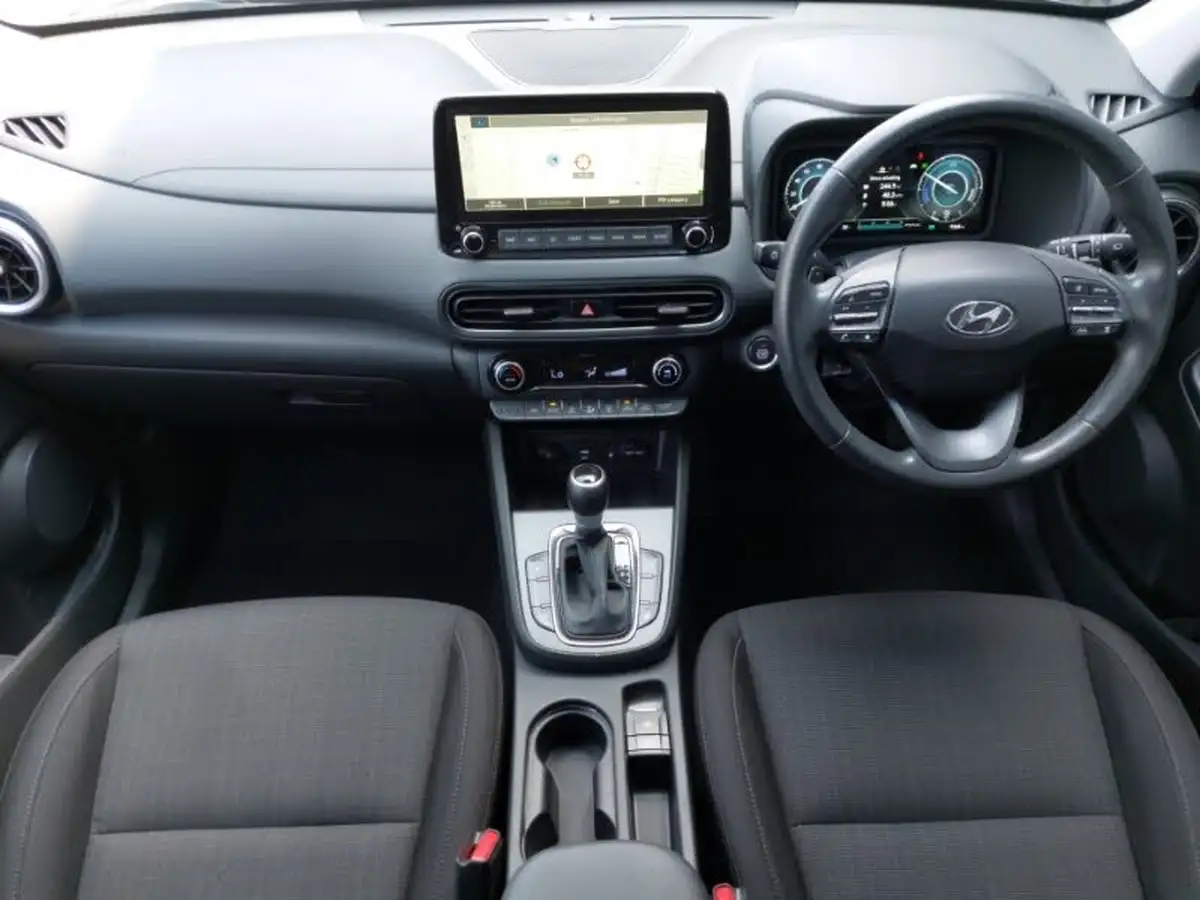 2022-hyundai-kona-16-gdi-premium-big-2