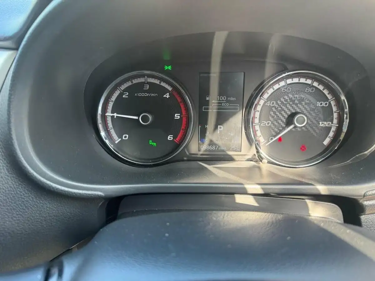 2019-mitsubishi-l200-22di-d-barbarian-x-big-10