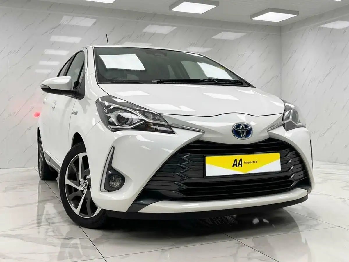 2020-toyota-yaris-15-vvt-i-y20-98bhp-hybrid-1497cc-e-cvt-big-1