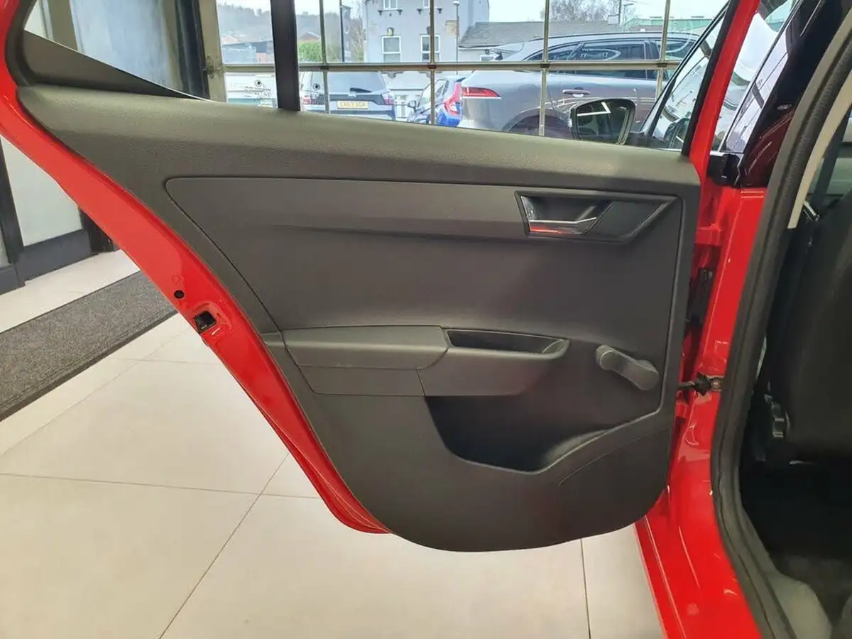 2019-skoda-fabia-10-tsi-colour-edition-big-28