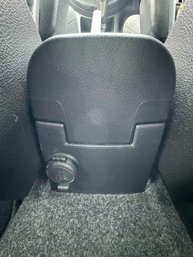 2011-nissan-note-14-n-tec-big-18