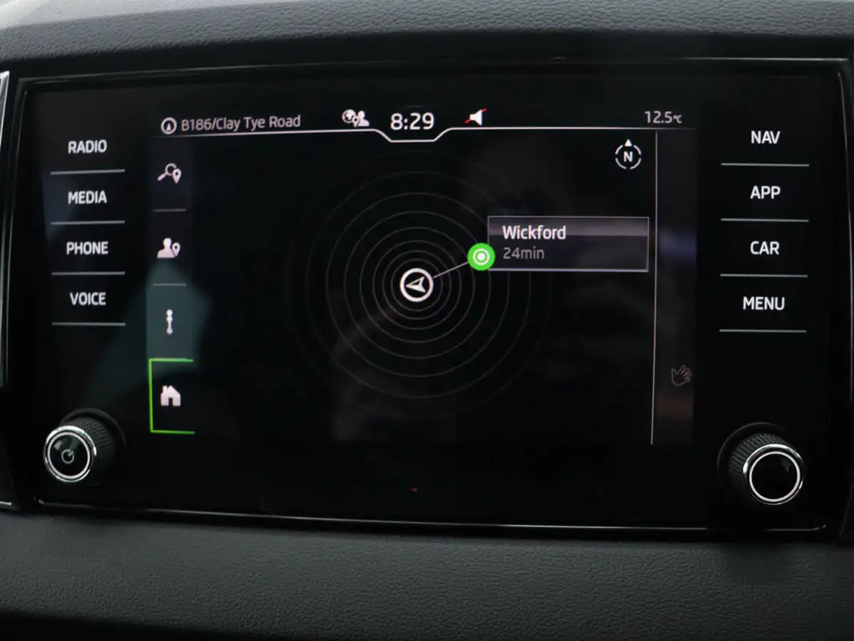 2023-skoda-karoq-15-tsi-se-drive-dsg-big-18