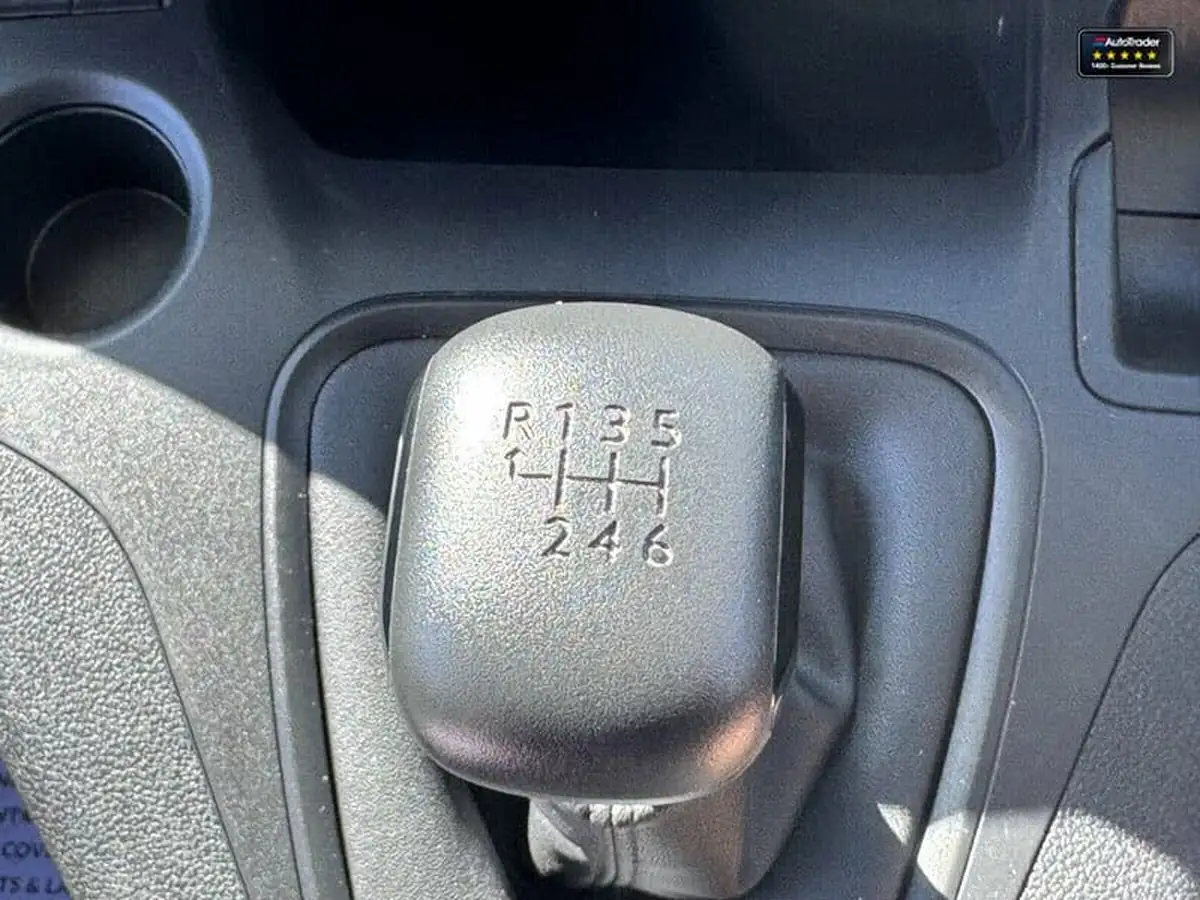 2024-peugeot-partner-15-bluehdi-950-professional-premium-100pseu6d-big-25