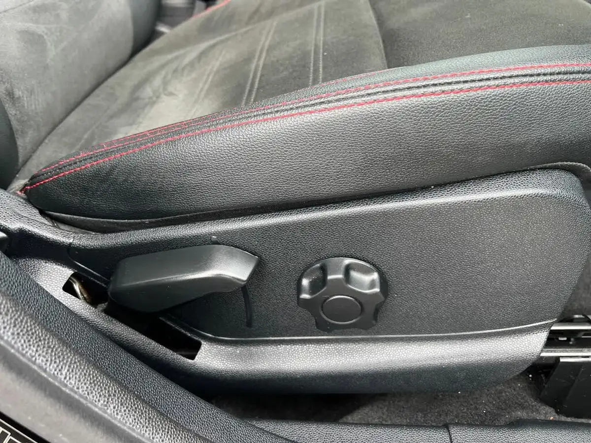 2022-ford-ecosport-10t-st-line-125ps-big-29