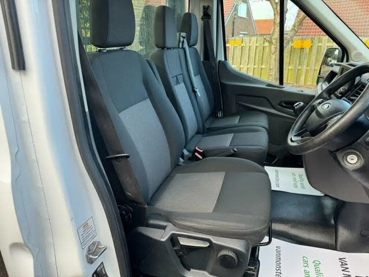 2023-ford-transit-20tdci-350-l2h1-leader-130pseu6dt-rwd-cab-big-13