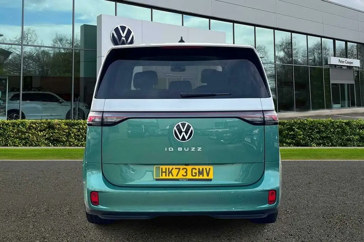 2023-volkswagen-idbuzz-e-style-standard-big-8
